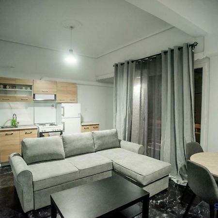 Explore Greece From Bright City Centre Apartment Chalkís Dış mekan fotoğraf